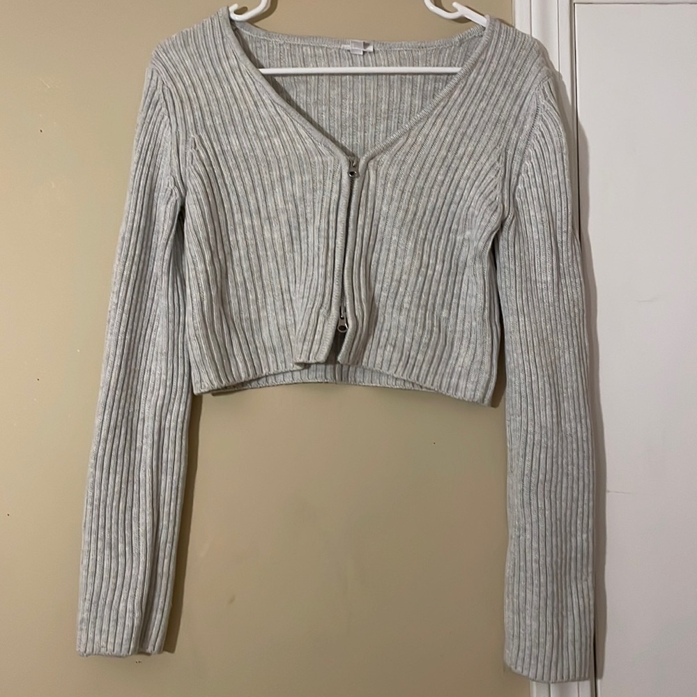 Crop sweater